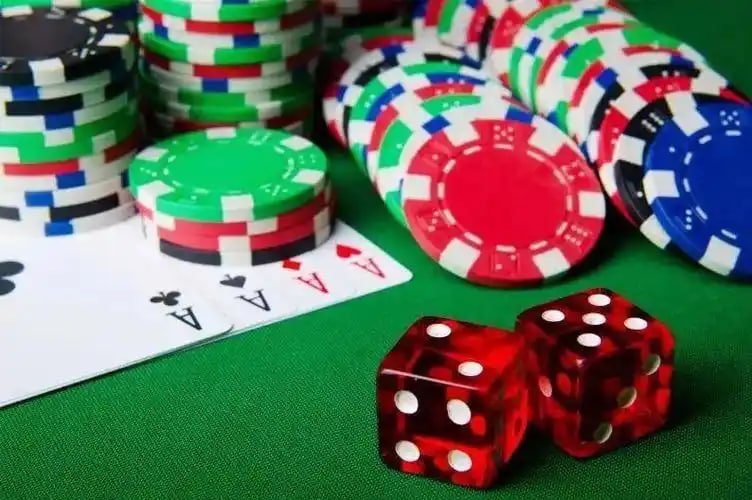 Boom City roulette wheel with spinning action on polototo slot